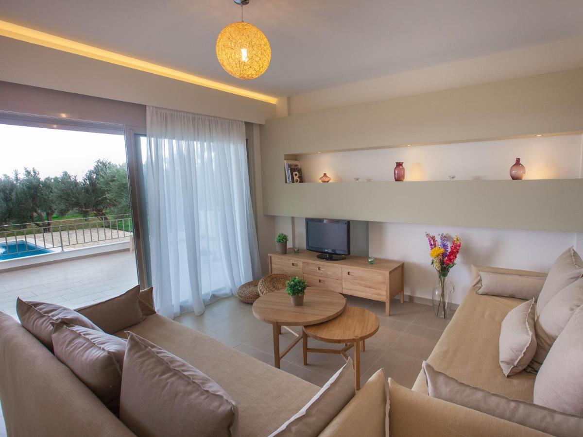 Abelia Luxurious Villas 피니코운타 객실 사진