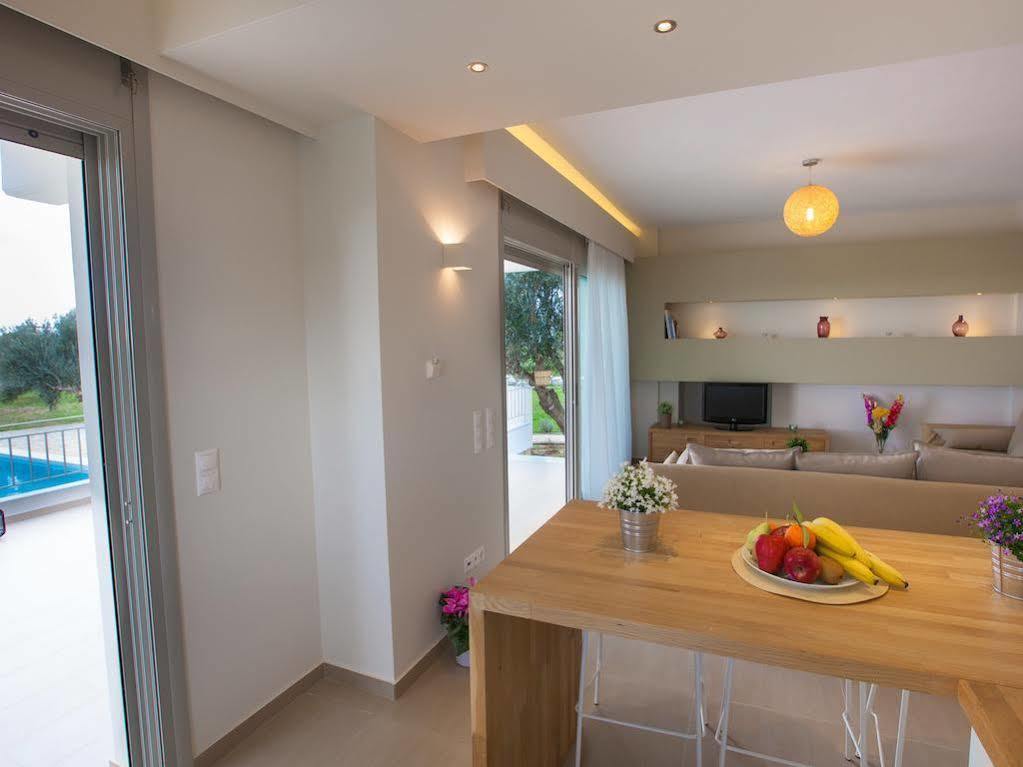 Abelia Luxurious Villas 피니코운타 외부 사진